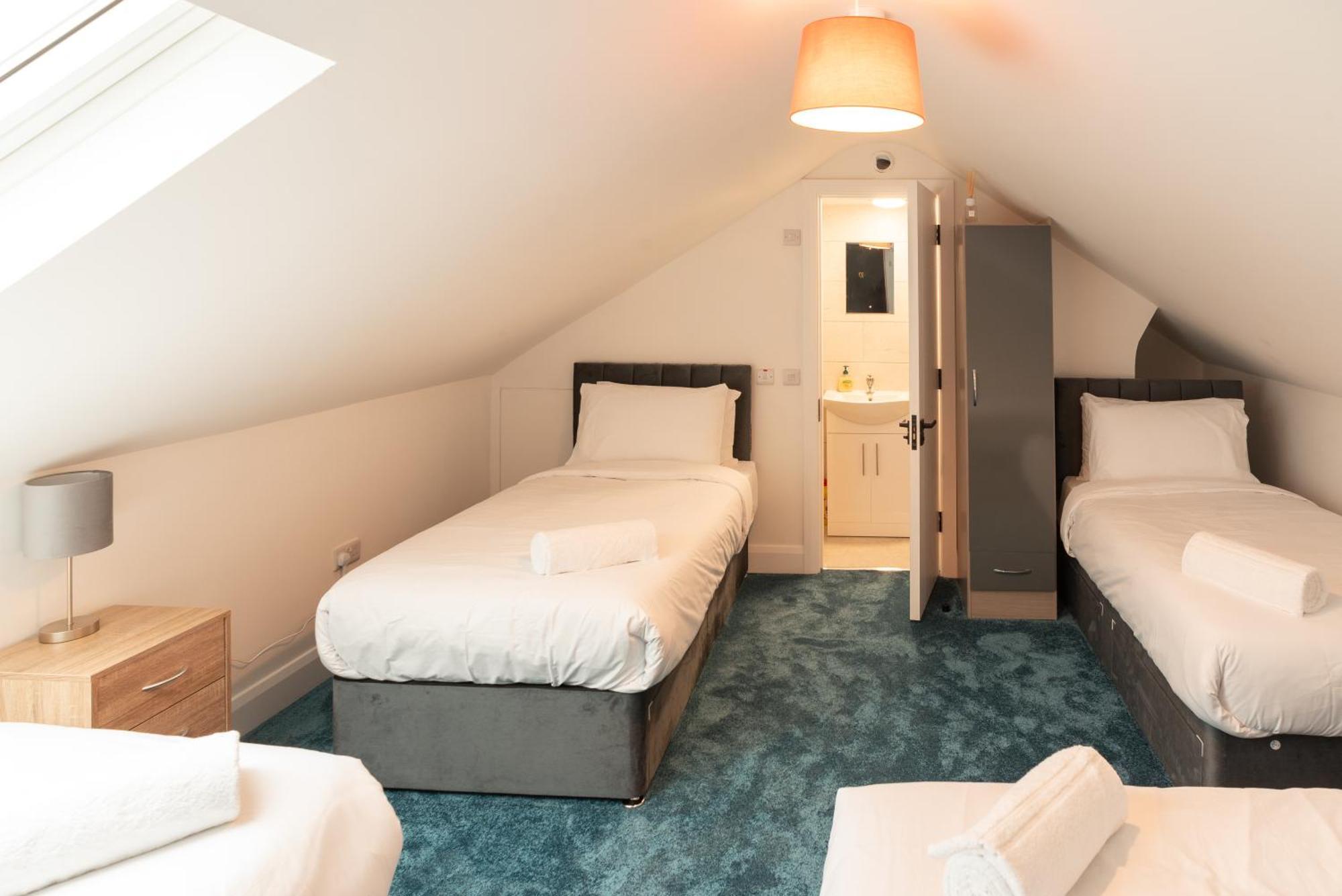Westwood Court Hotel Galway Bagian luar foto