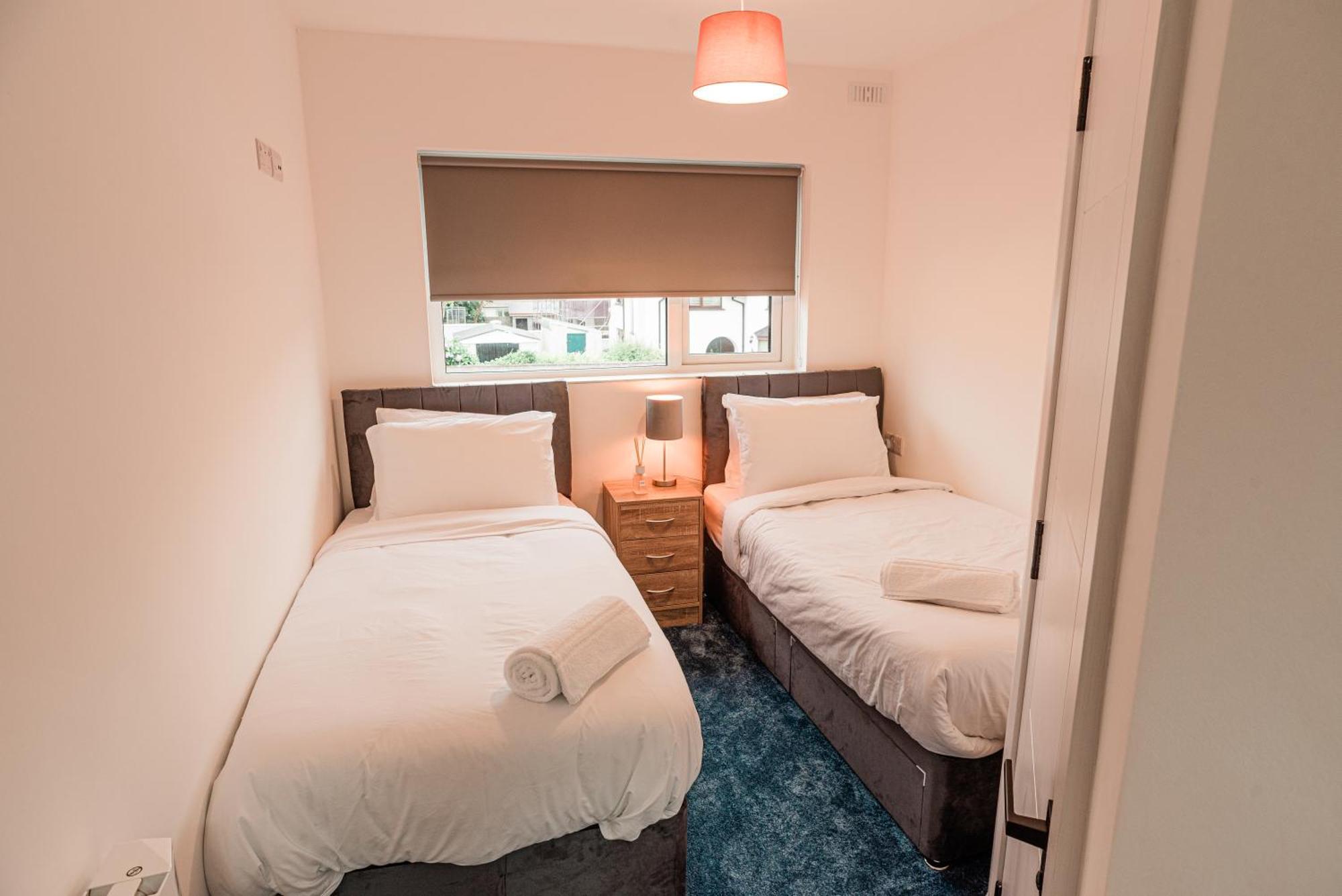 Westwood Court Hotel Galway Bagian luar foto